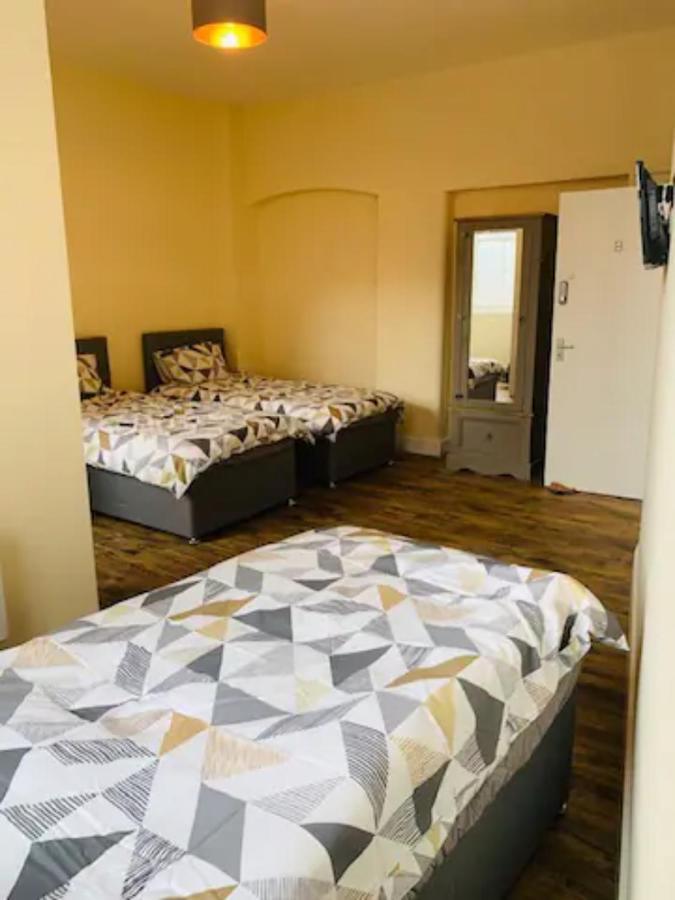 8 Fish Street, Budget City Centre Accomodation Leeds  Eksteriør billede