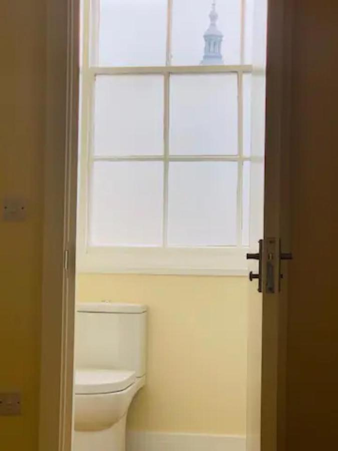 8 Fish Street, Budget City Centre Accomodation Leeds  Eksteriør billede